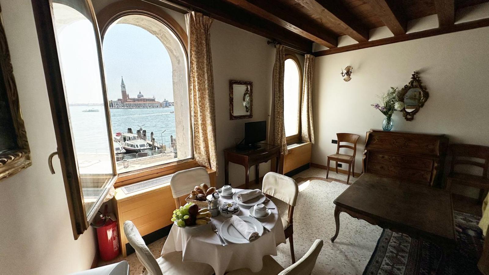 San Simeon Apartments Venice Exterior photo